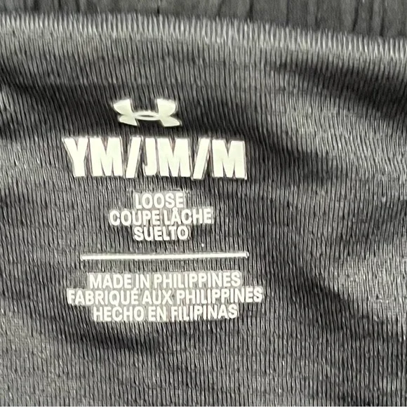 UNDER ARMOUR YOUTH Girls Running Shorts Black Reflective Trim Size YMD - Picture 9 of 9